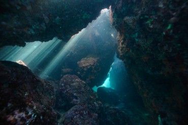 The cristal clear water of Albania allows to explore incredible caves © Philippe Henry / OCEAN71 Magazine