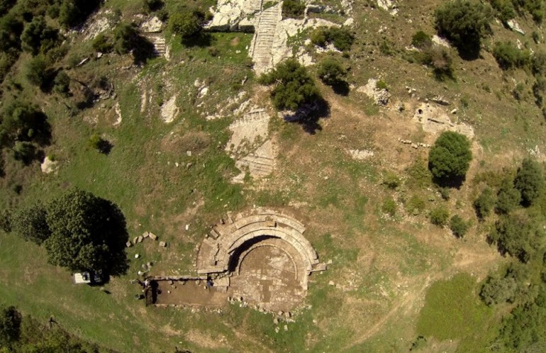 vue aérienne du site d'Orikum (OCEAN 71)